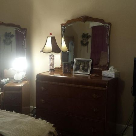Maurrocks - A Pocono Mountains B&B Маунт-Поконо Экстерьер фото